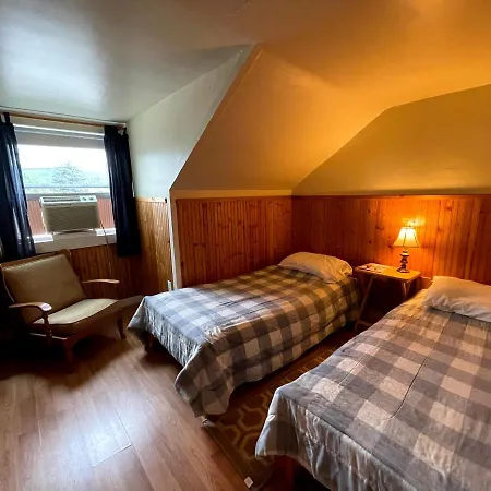 The Riverside Inn Stowe Esterno foto